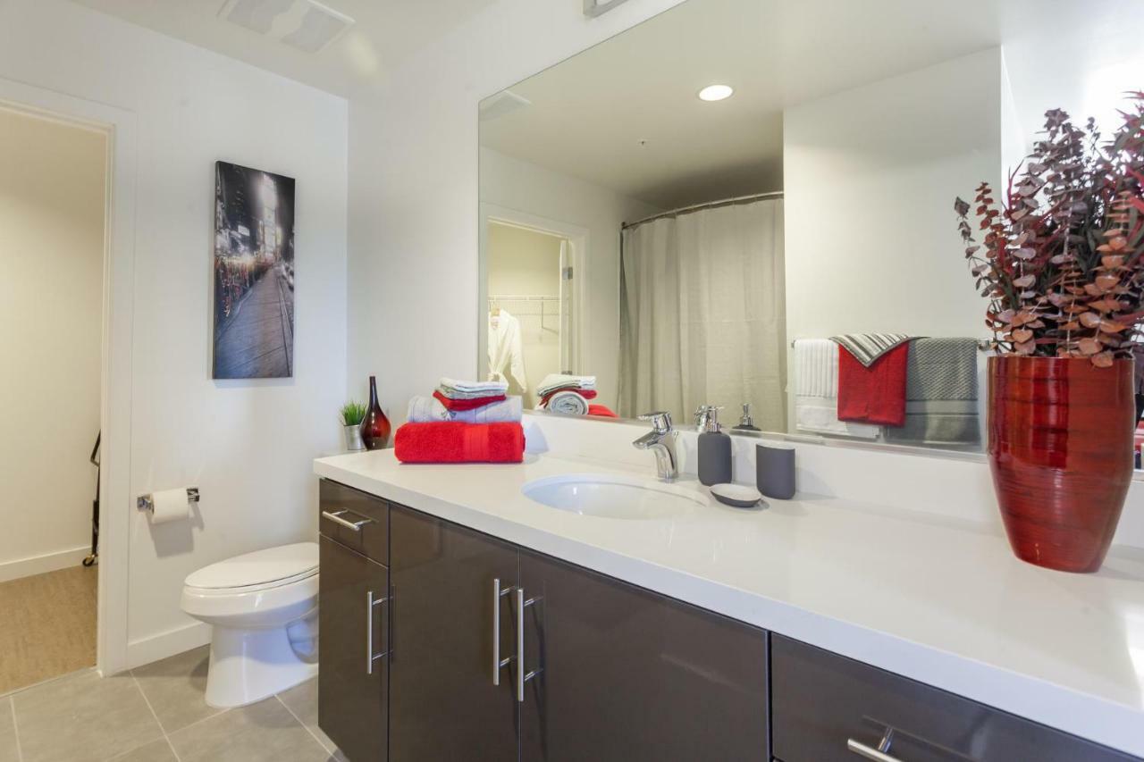Urban Downtown La Floor To Ceiling Penthouse Apartment Los Angeles