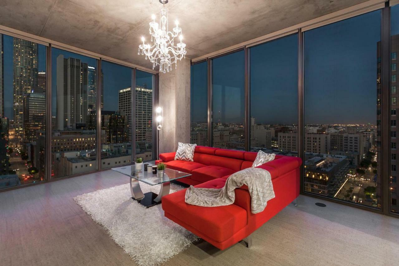 Urban Downtown La Floor To Ceiling Penthouse Apartment
